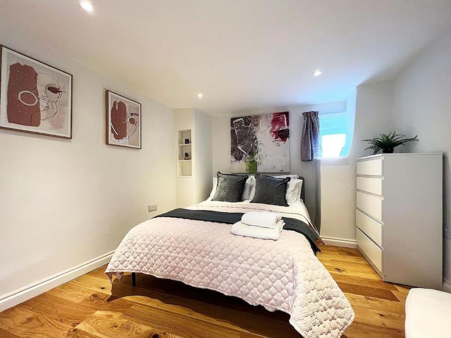 Quirky 3 Bedroom Town House In Clifton, ブリストル エクステリア 写真